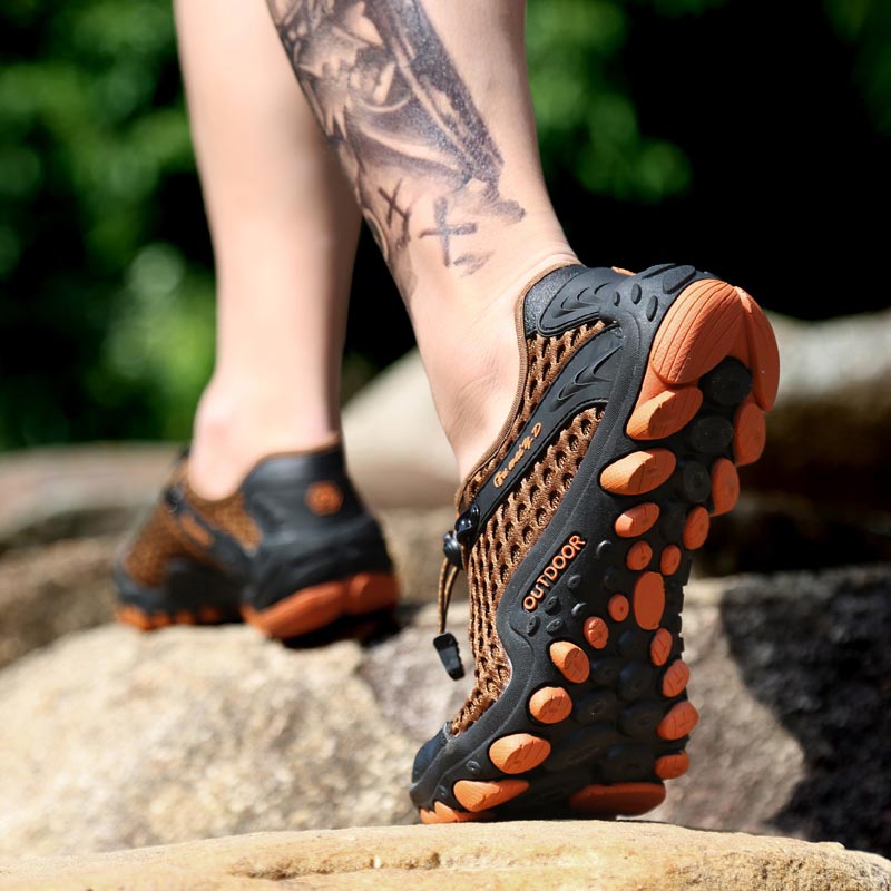 Pilates Yoga Online - Trekking Gunung Sepatu Olahraga Pria Basket