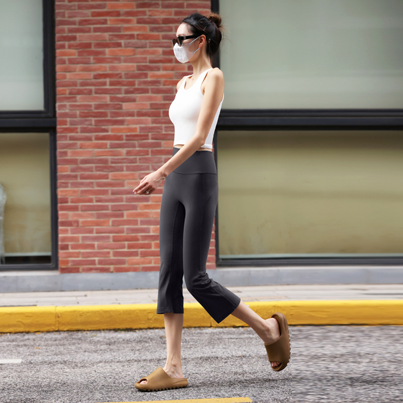 Celana Yoga Model Crop Flare u - Pilates Yoga Roma ulasan dan harga