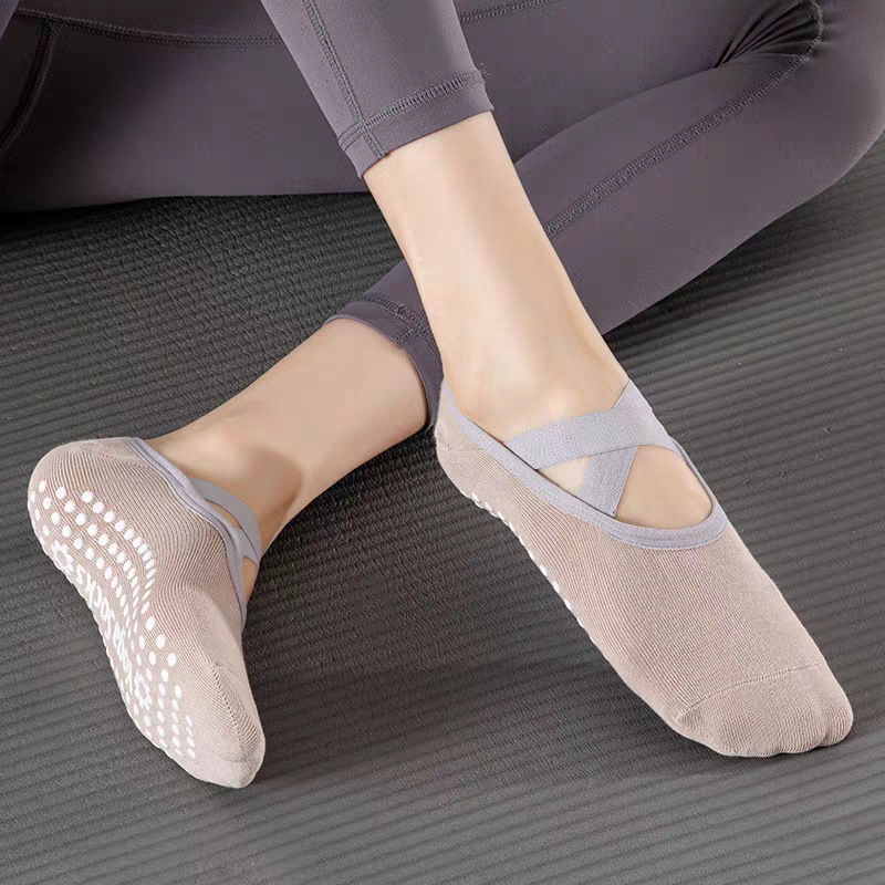 Kaus Kaki Yoga Wanita Profesio - Pilates & Yoga Unleashed International Academy Yonkers ulasan dan harga